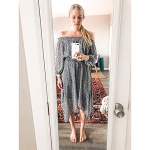 (NWT) Charles Henry Off Shoulder Smocked Dress